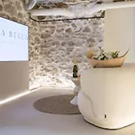 Kaza Bella - Marais Modern Flat With Small Pool Párizs