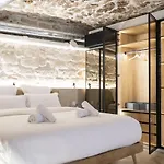 Kaza Bella - Marais Modern Flat With Small Pool *