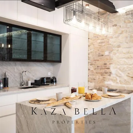 Kaza Bella - Marais Modern Flat With Small Pool