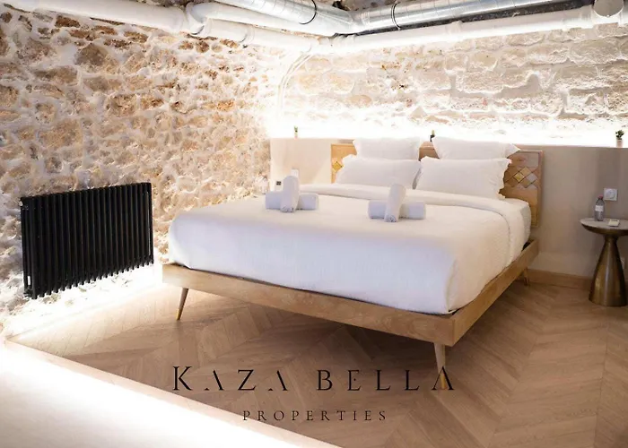 Apartment Kaza Bella - Marais Modern Flat With Small Pool Paris